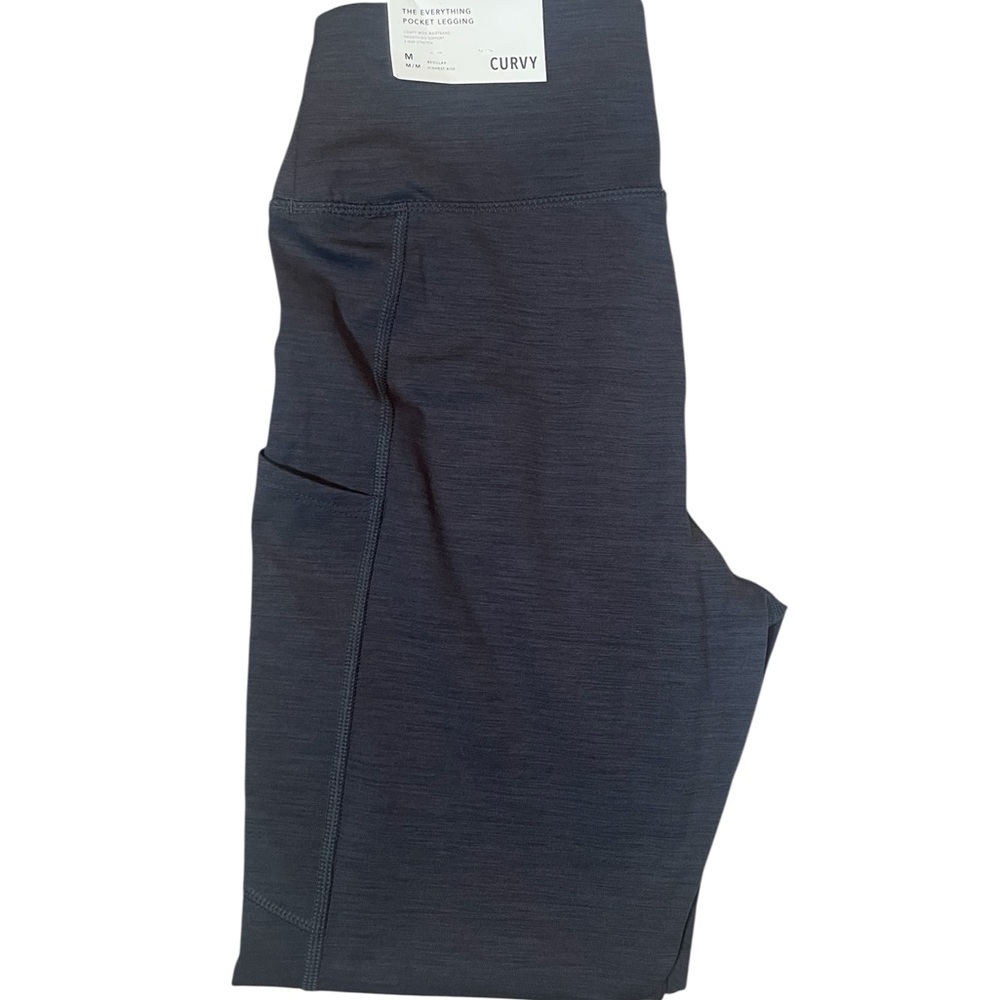 American Eagle Outfitters “The Everything Pocket”  Leggings